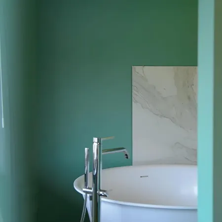 Апартаменты Canal View Loft In The Heart Of Пескьера-дель-Гарда