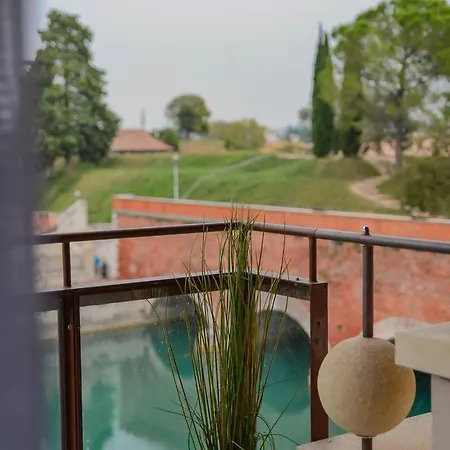 Canal View Loft In The Heart Of